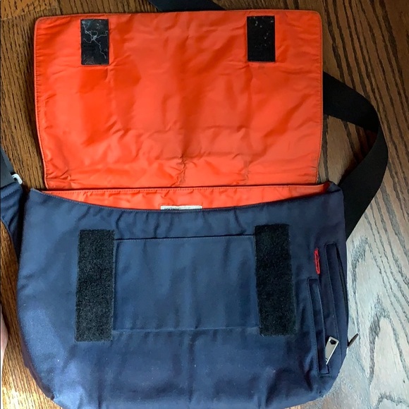 Jack Spade Navy Messenger Bag - Picture 4 of 7